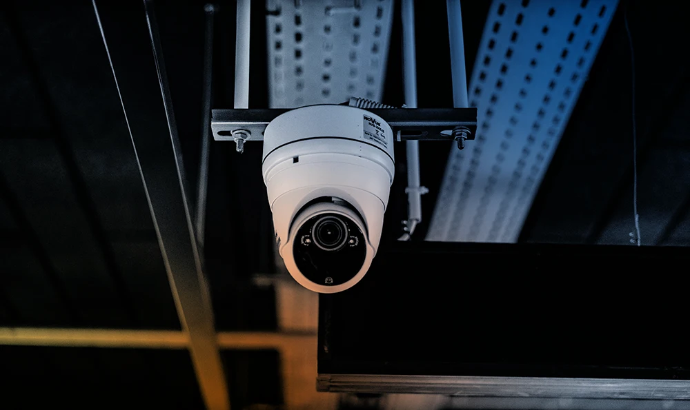 كاميرات المراقبة